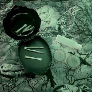 Gothic contact lense case